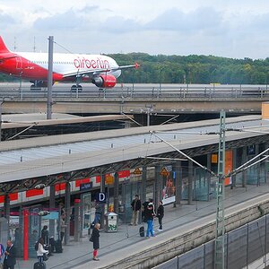 Flughafen Bahnhof