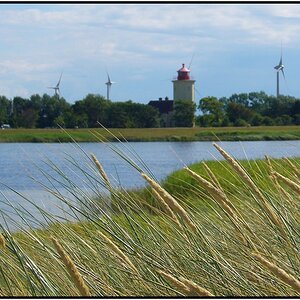 Leuchtturm aus der Ferne (Insel Fehmarn)