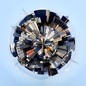 Metropolis by day web