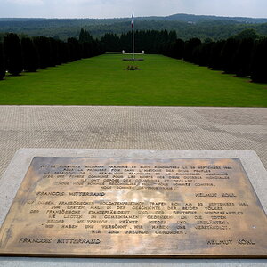 DSC 3298 bearbeitet klein, Beinhaus von Douaumont/Frankreich