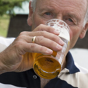 2070728 0563 Bier Jochbg
