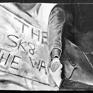 23 Eastside Gallery SK8  - Berlin 09-2012