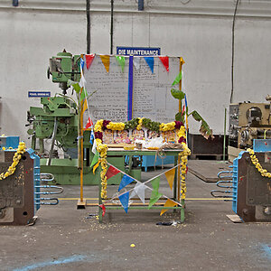 Werkzeug Maintenance Pooja Altar