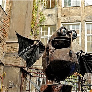 Berlin, Rosenthaler Str. - 09/2012 -  Monster