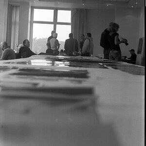 Szene aus der Bilderpräsentation, Mitgliedertreffen Usedom 2012

Kamera: Agfa Isolar 408 - Baujahr 1928
Film: Kodak Tri-X belichtet auf ISO 200
Entwic