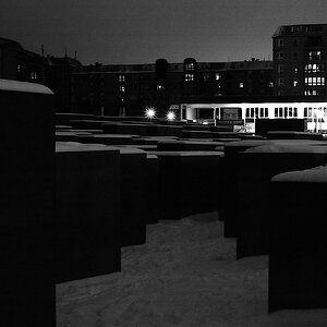 comp img973 bearbeitet

Holocaust-Mahnmal

Nikon F3 und Nikkor 50 f1.4