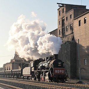 SY1052 fährt an der Mine von Giushanyijing vorbei
4884