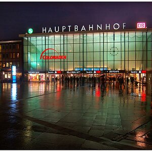 bahnhofsvorplatz1
