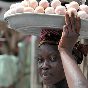 Marktfrau in Lomé
8404