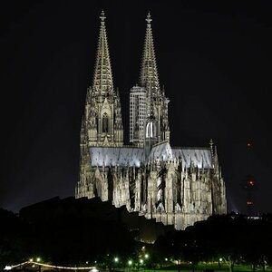 Kölner Dom bei Nacht