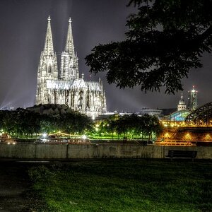 Kölner Dom bei Nacht