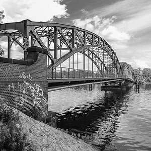 14mm, 1/350, f/5.6, ISO 100