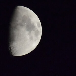 Nikon D5200 Mond 1