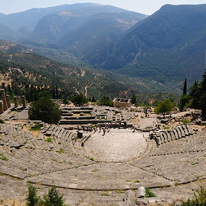 Delphi, Theater