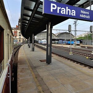 DSC 8532 Prag Hbf 01