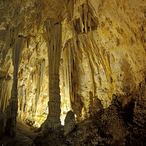 HED3779Caverns3