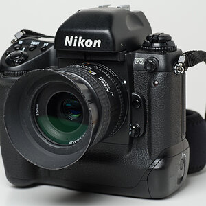 Nikon F5