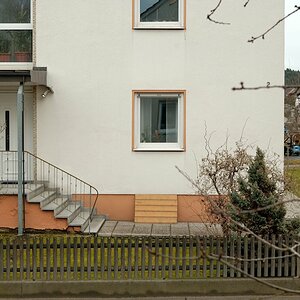 35mm f/2.0 AF-Nikkor bei f/5.6 an Dx1, RAW in CNX2 entwickelt auf 10,5 MP Größe, Gesamtbild verkleinert auf 1024x667 Px.