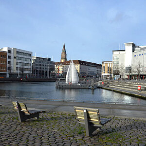 Der Kleine Kiel an einem warmen Januartag (ca. 10 Grad)

Kiel 0179 kl kiel