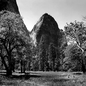 DSC 4662 YV Kathedral Rock sw 1000