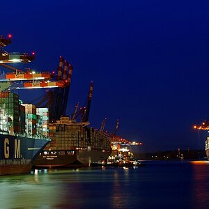 Eurogate und Burchardkai ,CMA CGM Nevada ZIM Rotterdam CMA CGM Jules Verne 032 DxO