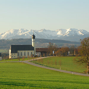 Wilparting am Irschenberg im Frühling am Morgen
