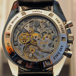 Omega Speedmaster Rückseite web