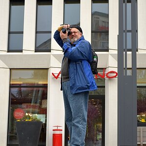 Fotograf auf Treppe 2