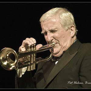Patrick Pat John Halcox (* 18. März 1930 in Chelsea, London; † 4. Februar 2013) war ein britischer Jazzmusiker (Trompete und Gesang).

Halcox, der frü