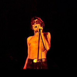 Genesis 1975 The Lamb Lies Down On Broadway Tour - Peter Gabriel.
Konzert in Düsseldorf
