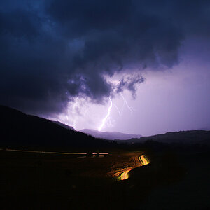 Unwetter bei Nacht