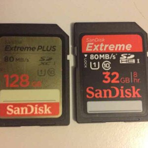 Meine Speicherkarten, Sandisk 128 Extreme plus und 32 GB Extreme.