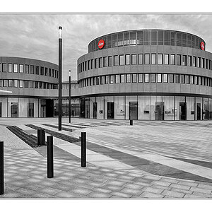 LEICA