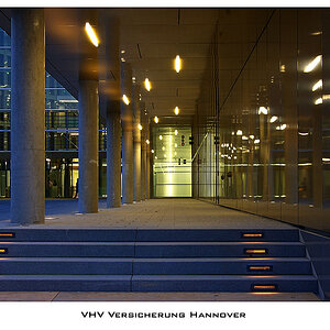 Forum VHV Versicherung Hannover Eingang 2