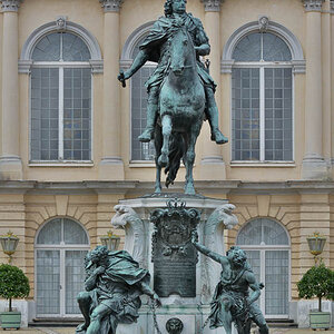 Denkmal am Schloß Charlottenburg