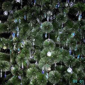 Ausschnitt vom Berliner Weihnachtsbaum, auch "Klobürstenbaum" genannt.
