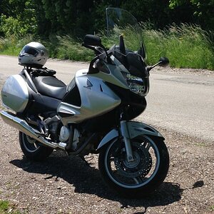 Honda Deauville NT 700