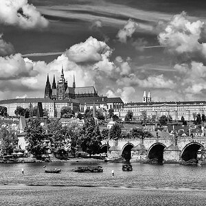 TS7 Prag 024 b k DxO