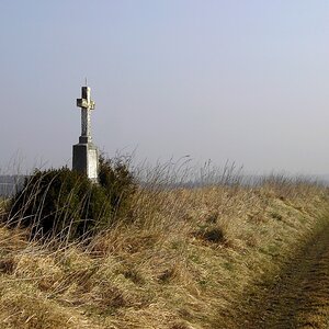 Fürbittenkreuz am Ackerrand bei Witzighofen