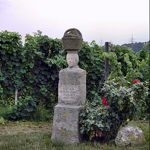 Denkmal zur Rebflurbereinigung Schnait