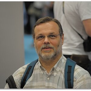 MNE 5874, 20140920
Photokina Köln
D700 Ai-S 135/2,8