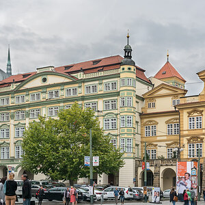 D715040