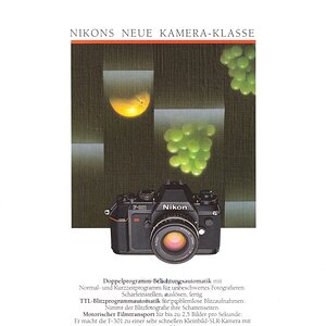 Nikon F301 front