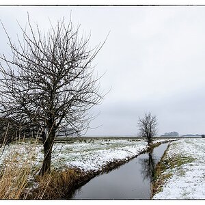 F005879c