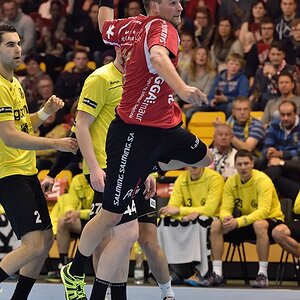 Handball 022015 2