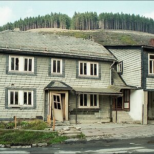 L Haus1