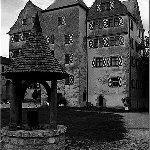 Burghof
Fuji Neopan Acros 100, Rodinal
F100, AF 35/2 D