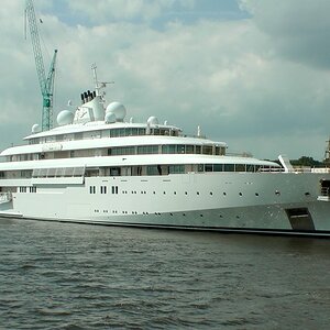 yacht 1