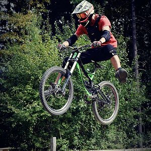 151003 DSC 9813 bPS cut L1024