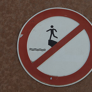Schild
Auf der Bugspitze stehen verboten
3252